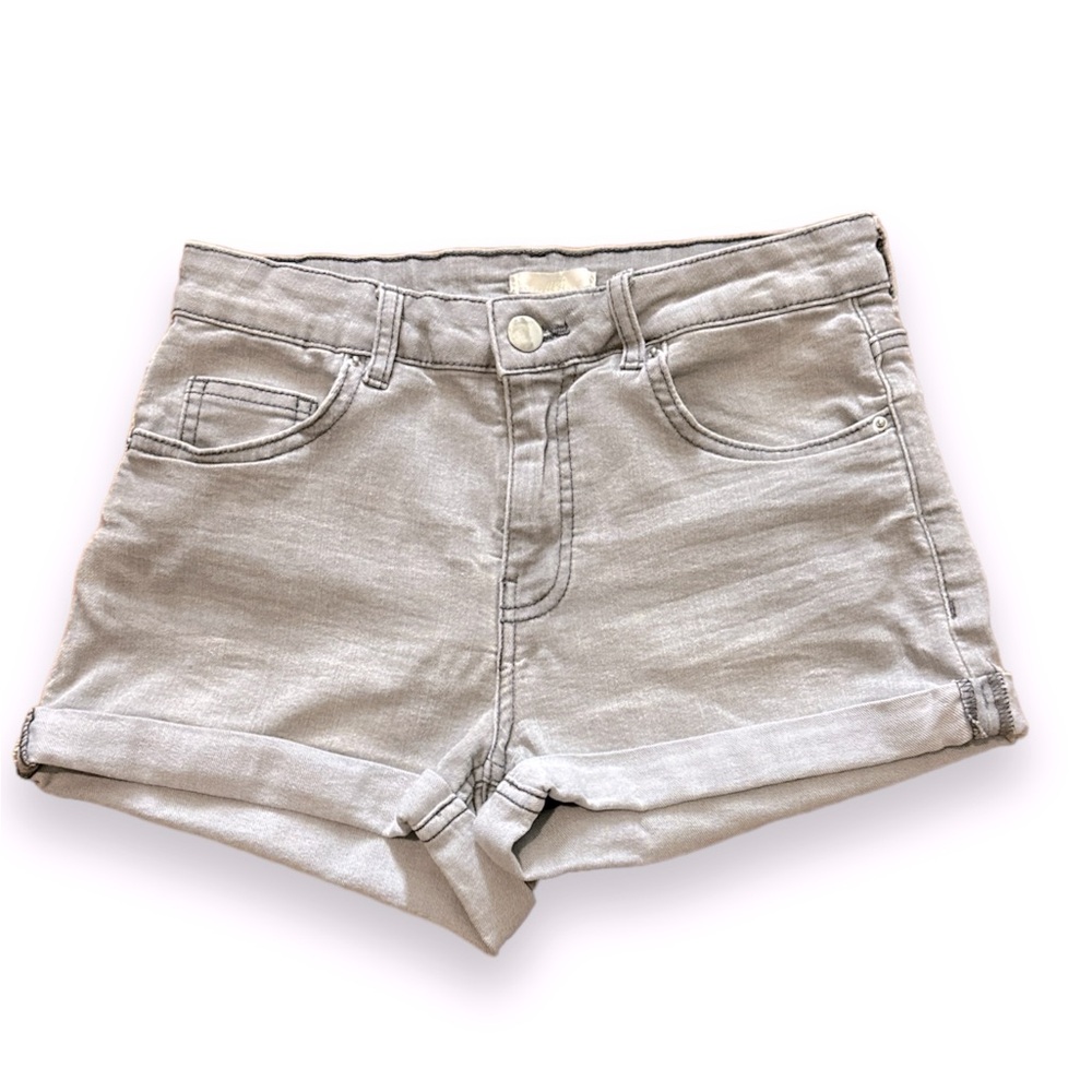 H&M | Gray Stretchy Cuff Rolled Denim Shorts | Size 4